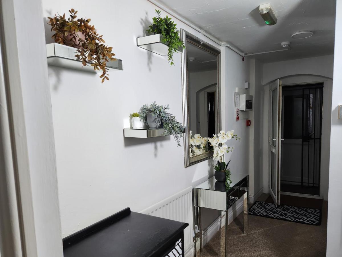 Quantock Lodge Vicarage 1 Рочестер Екстер'єр фото